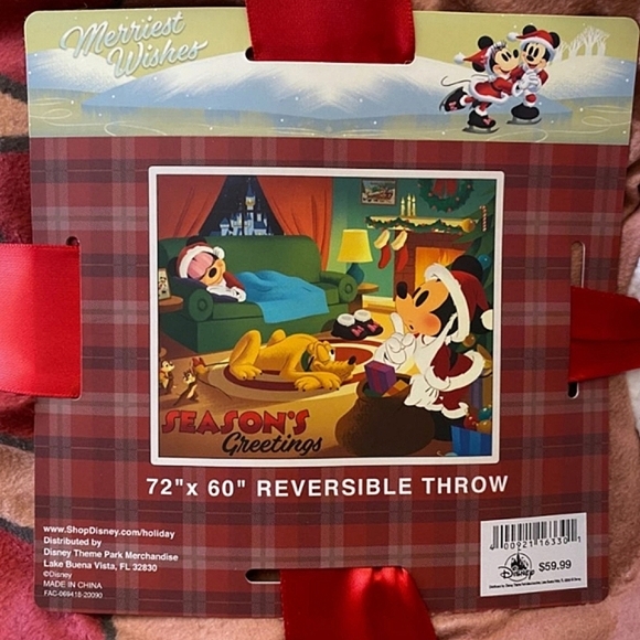 Disney throw blanket - Picture 2 of 9